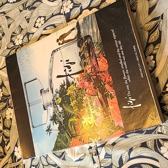 Vintage Vogue Magazine April 1978 - Picture 3 of 3